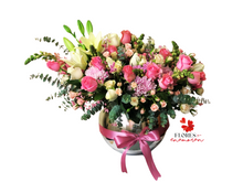 Cargar imagen en el visor de la galería, ARREGLO &quot;ELEGANCIA FLORAL&quot;
