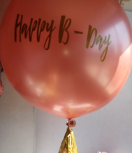 Cargar imagen en el visor de la galería, Globos Gigantes Rosa con Guirnalda
